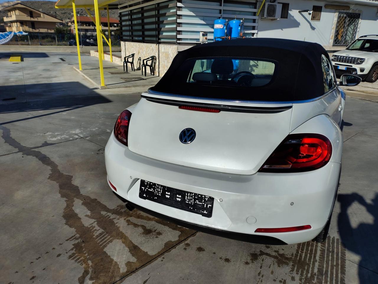 Volkswagen Maggiolino Cabrio 1.6 TDI Design