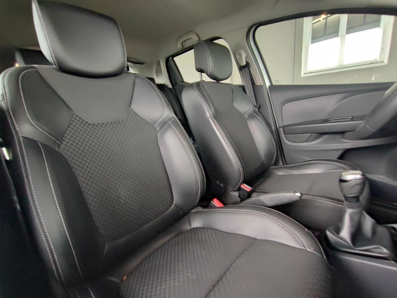 Renault Clio TCe 12V 75 CV 5 porte Moschino Intens