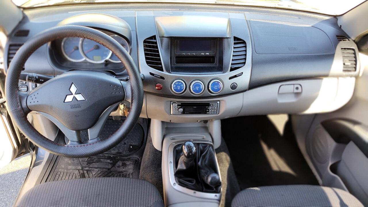 Mitsubishi L200 2.5 DI-D/136CV Double Cab Intense