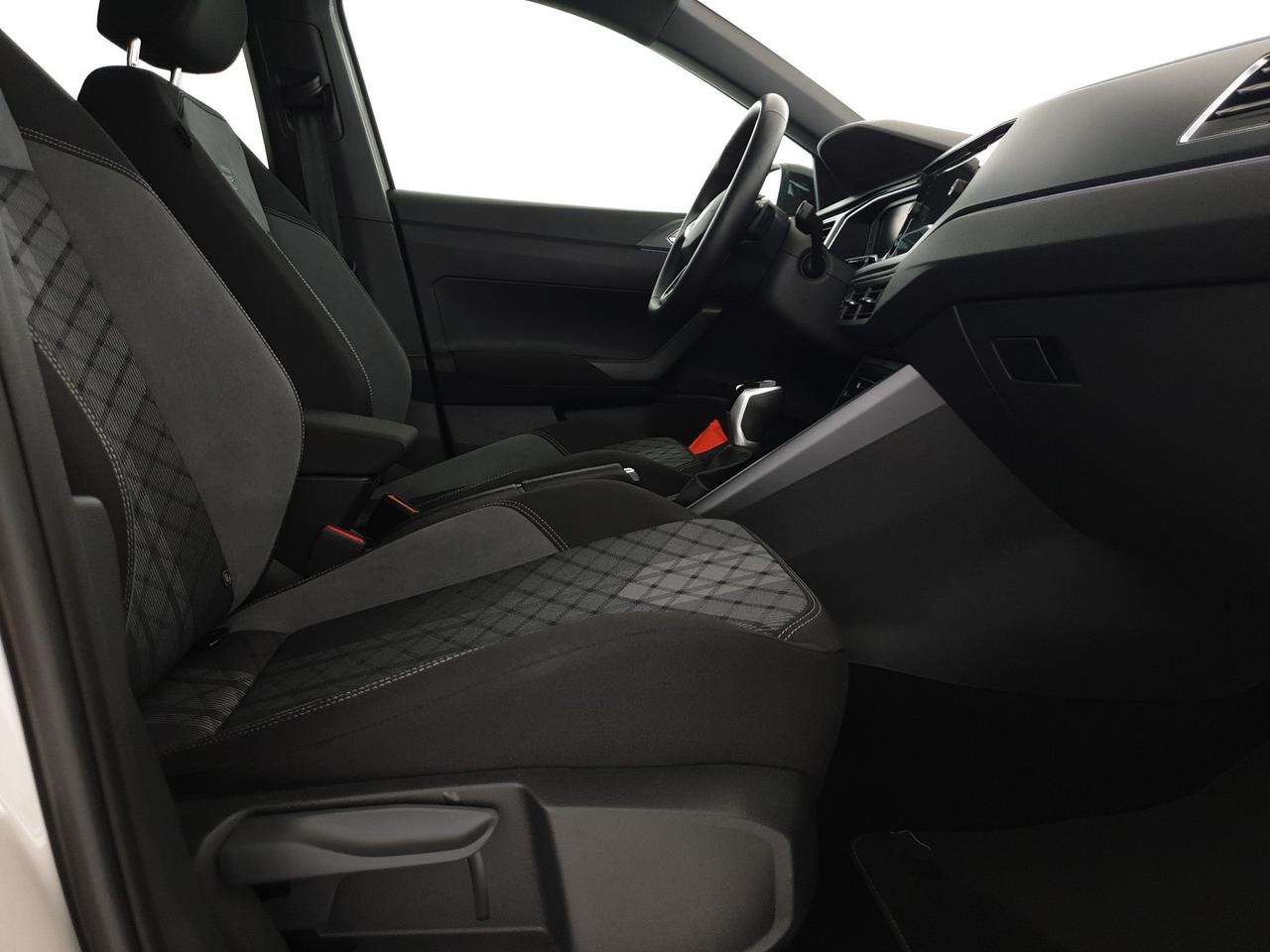 Volkswagen Taigo 1.0 tsi r-line 115cv dsg