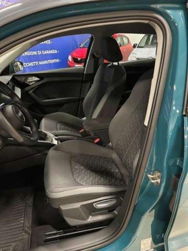 Audi A1 Sportback 25 1.0 tfsi Identity Black