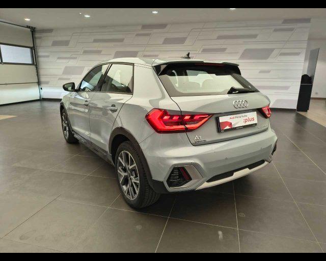 AUDI A1 citycarver 30 TFSI Admired
