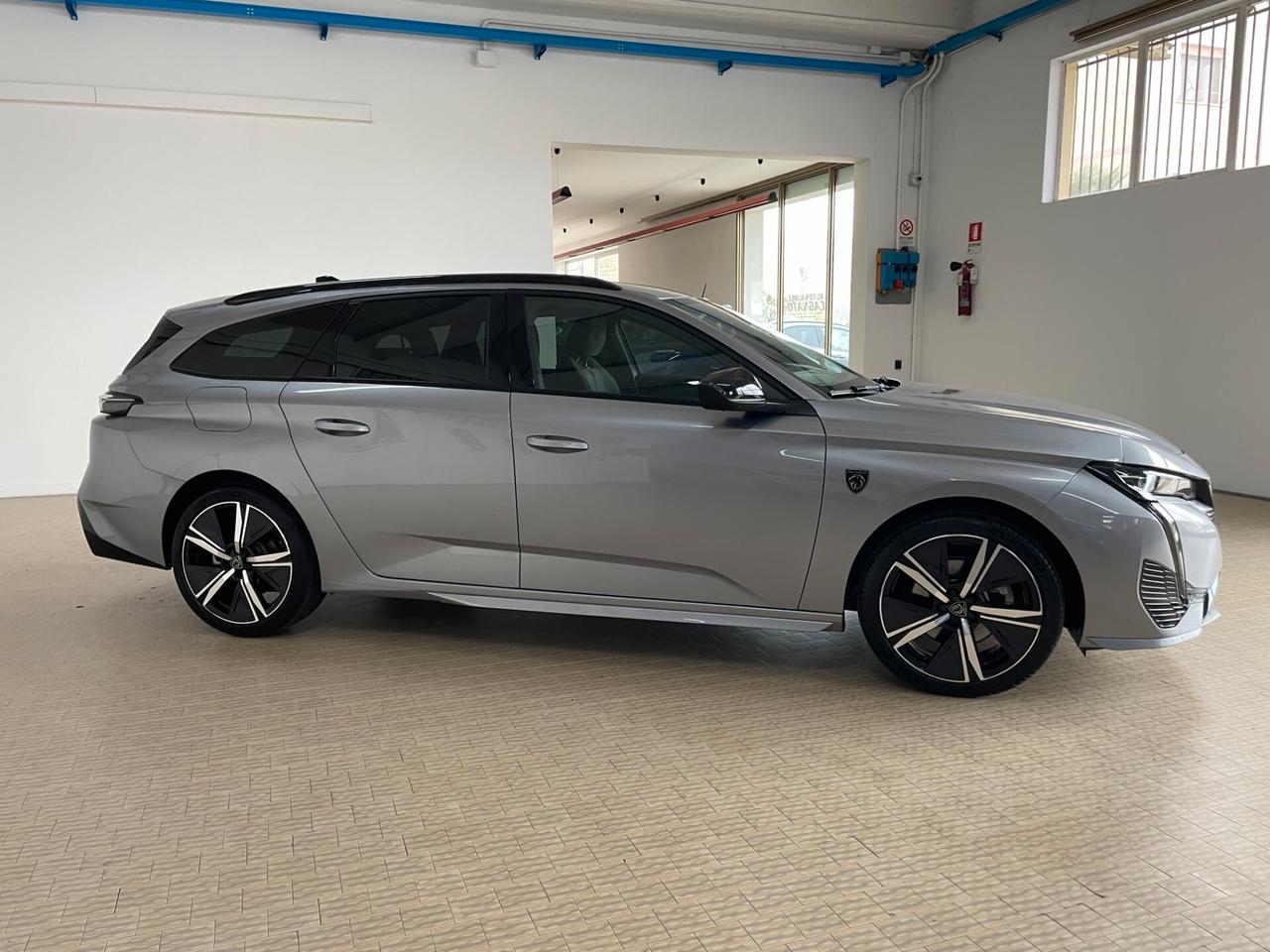 Peugeot 308 Hybrid 145 e-DCS6 SW GT Km 0 Km0
