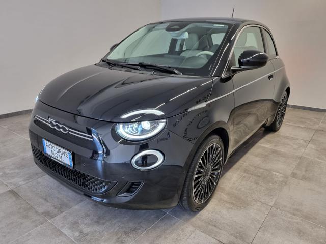 FIAT 500e 3+1 42 kWh La Prima