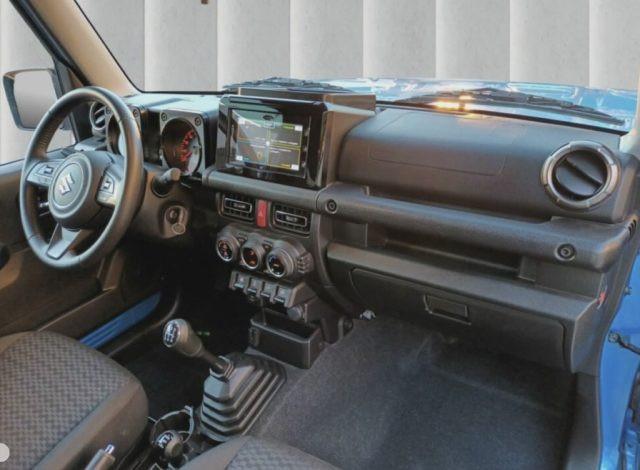 SUZUKI Jimny 1.5 5MT Top