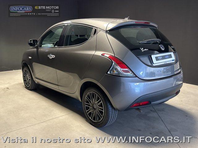 LANCIA Ypsilon 1.0 Hybrid 70 cv Silver Plus - Neopatentati - PROM
