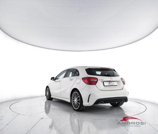 MERCEDES-BENZ A 180 180 CDI Premium