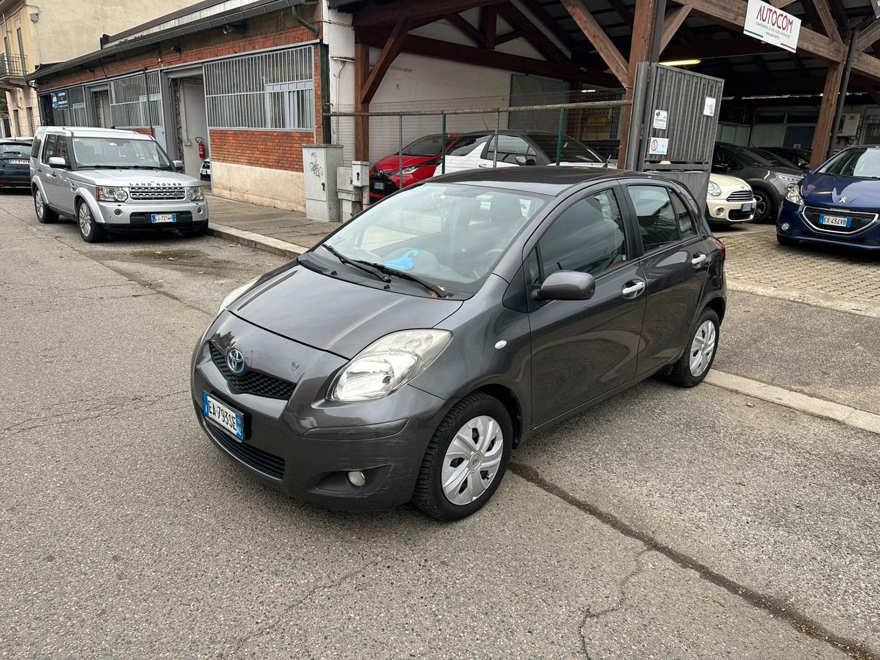 Toyota Yaris 1.0 5 porte Sol