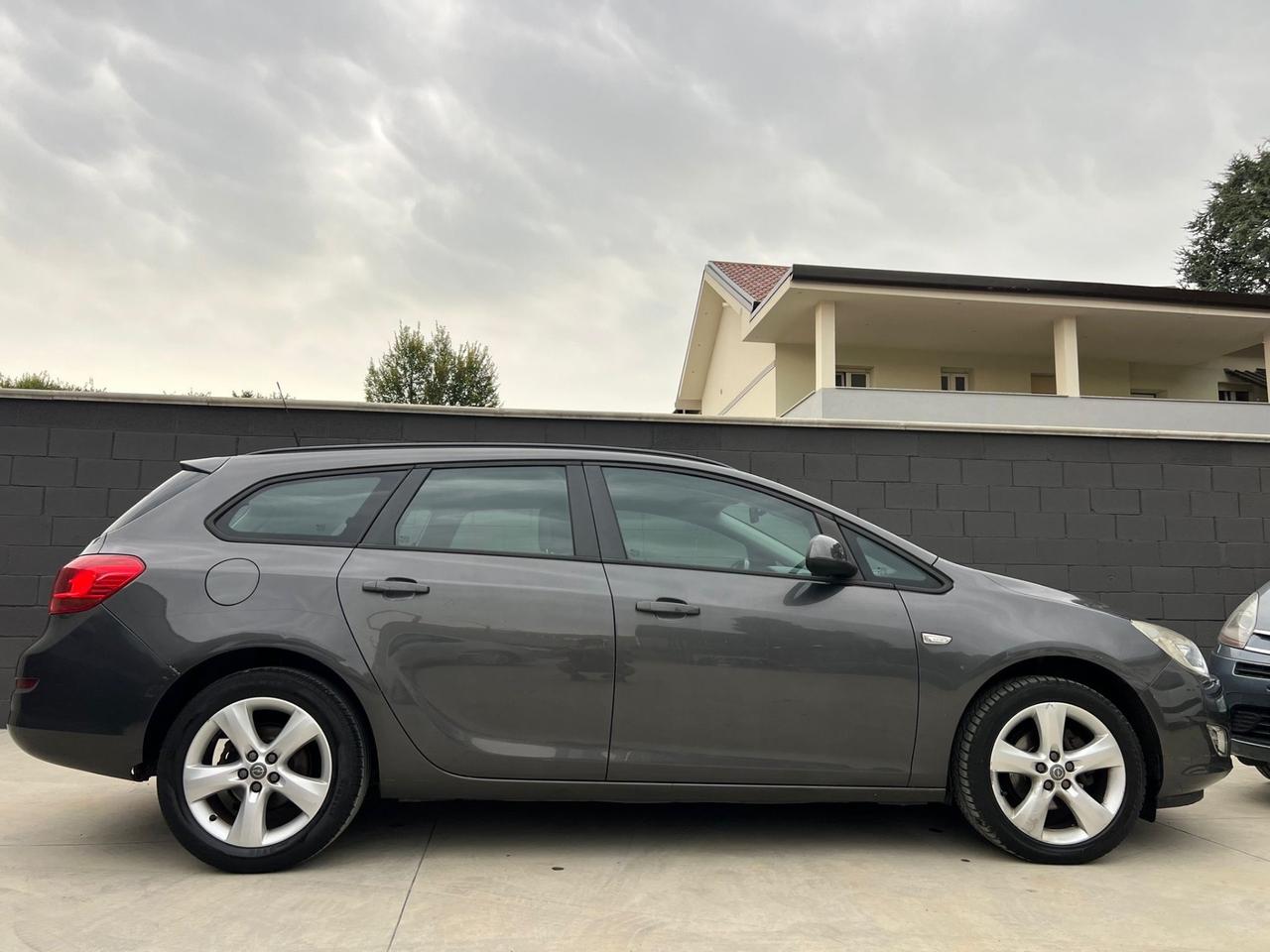 Opel Astra 1.4 100CV Sports Tourer Elective
