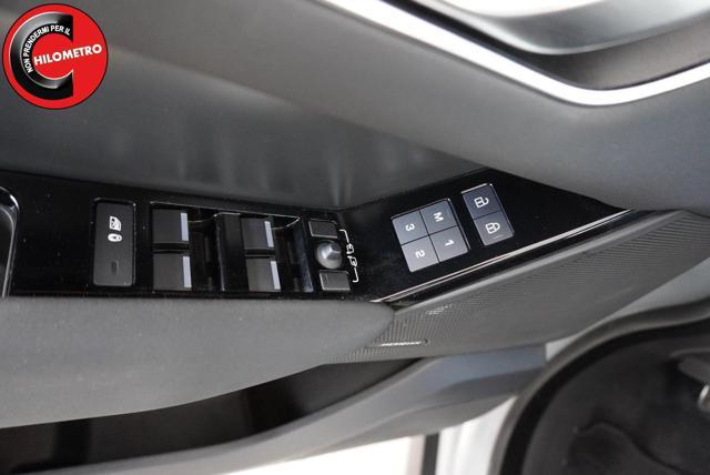 LAND ROVER Range Rover Velar 2.0D I4 204 CV R-Dynamic SE