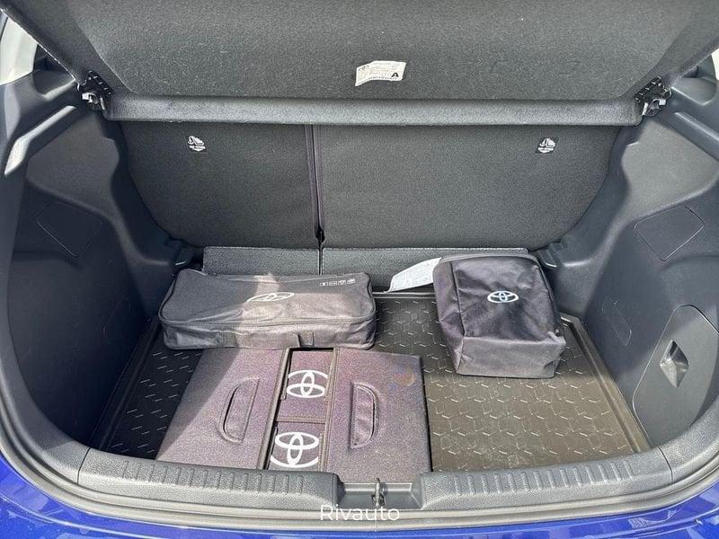 Toyota Yaris Hybrid Active MY24