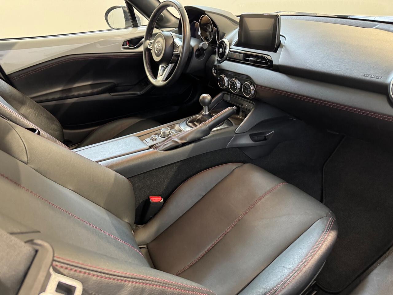 Mazda MX-5 2.0L Skyactiv-G Sport