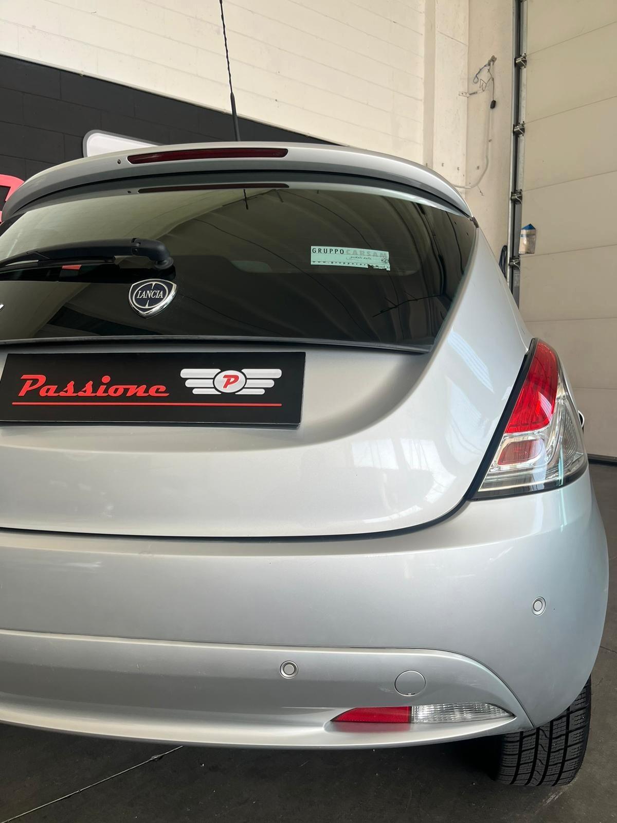 Lancia Ypsilon 1.2 69 CV 5 porte Gold NON VINCOLATO A FINANZ