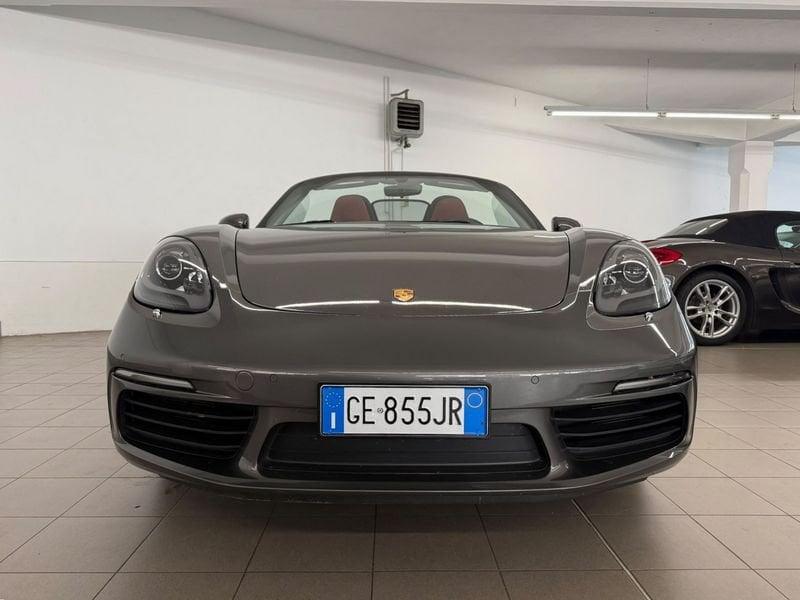 Porsche 718 2.0 Boxster