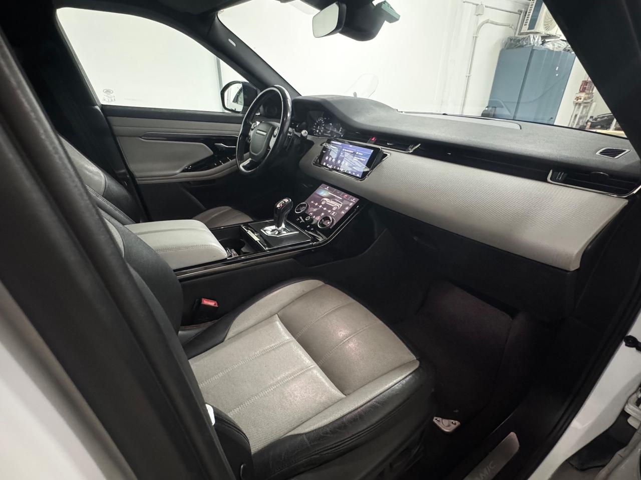 Land Rover Range Evoque R-Dynamic S