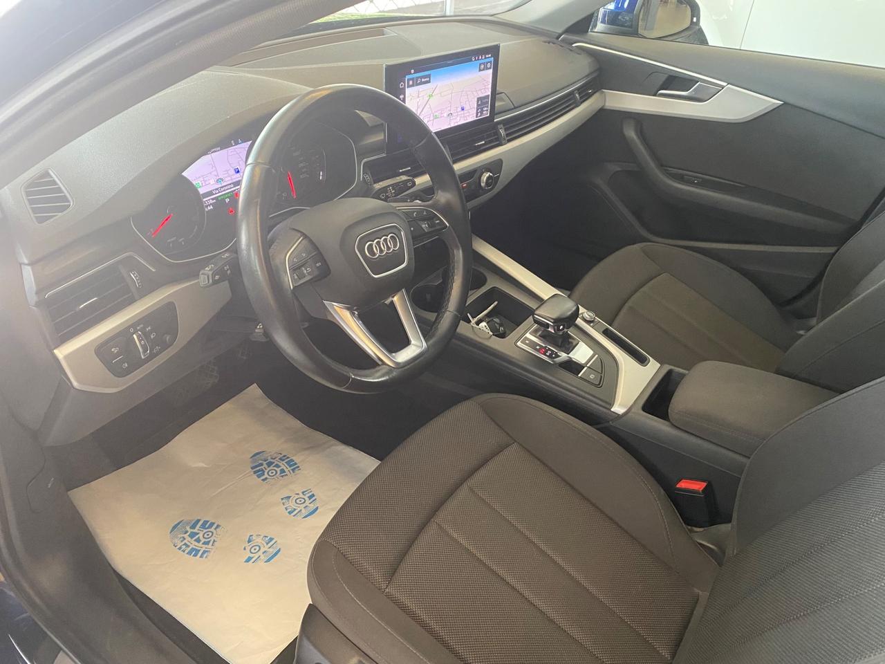 Audi A4 Avant 40 2.0 tdi 204cv S-tronic