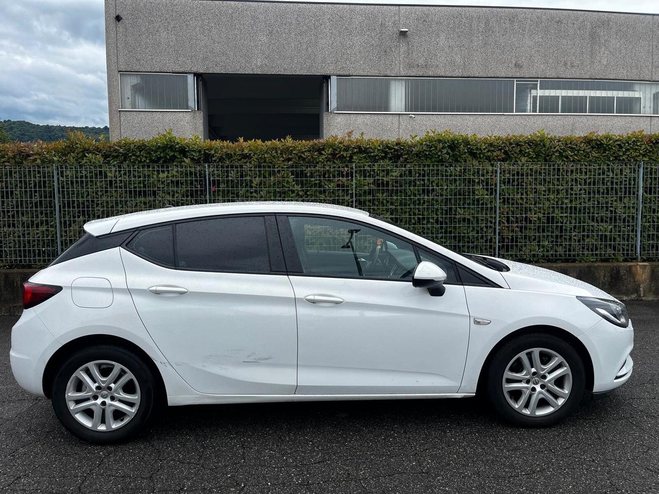 Opel Astra 1.6 CDTi 110CV Start&Stop 5 porte Innovation