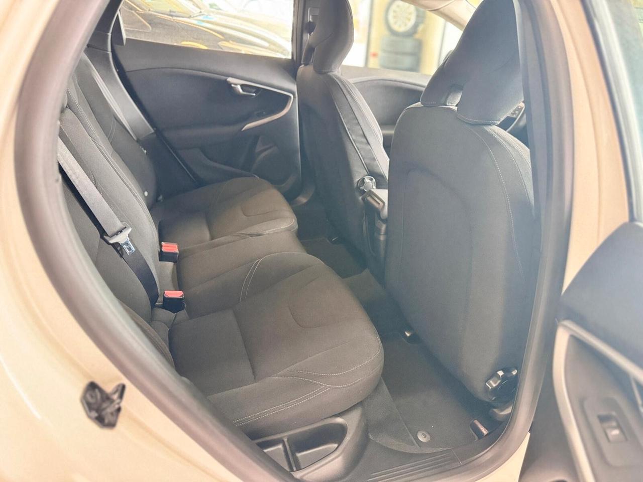 Volvo V40 D2 1.6 Momentum