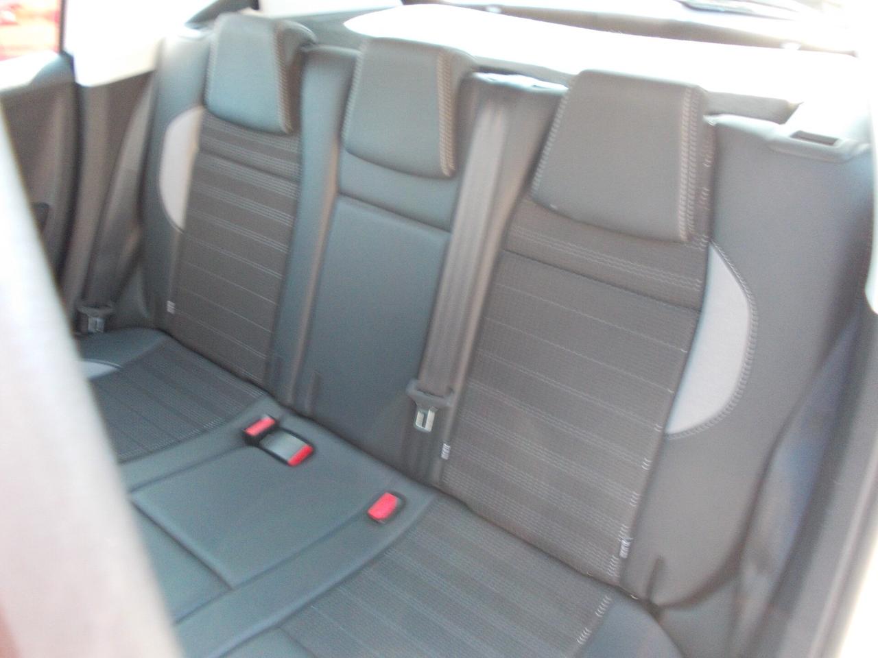Peugeot 2008 12 PureTech Allure-KM57711 SI NEOPATENTATI