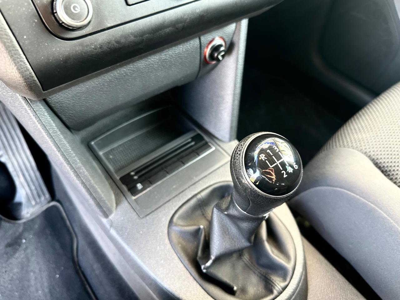 Volkswagen Touran 1.6 TDI Comfortline 7 POSTI