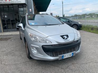 Peugeot 308 2.0 HDi 136CV aut. SW Ciel Féline