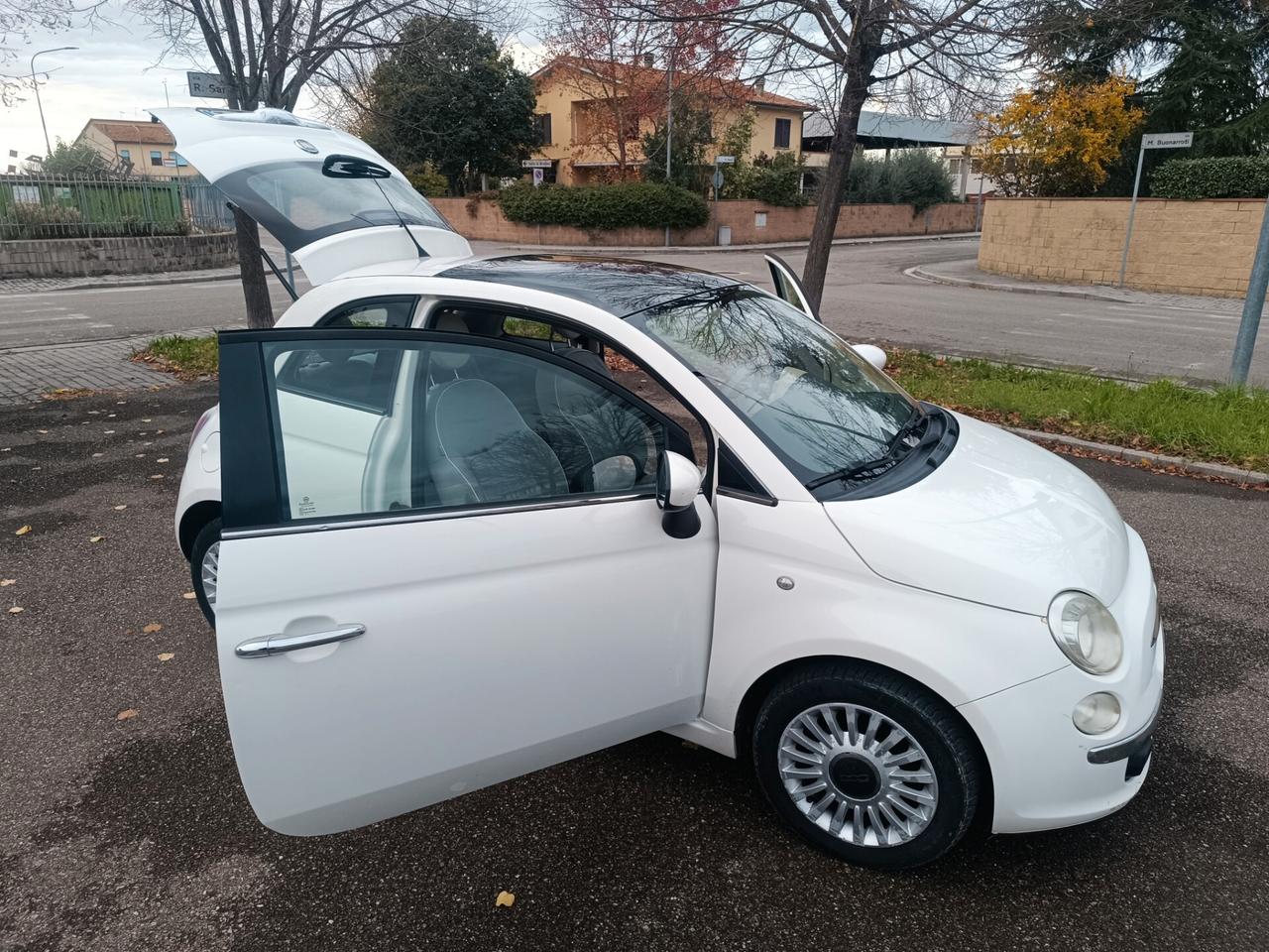 Fiat 500 1.2 Lounge SOLAMENTE 52.000 km