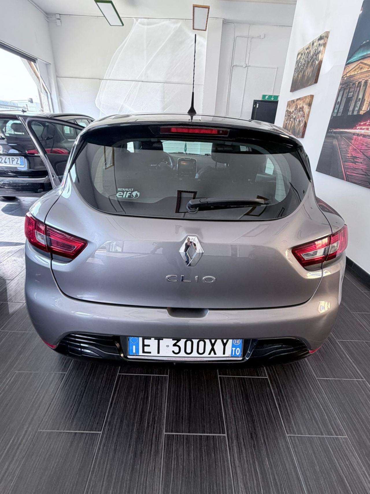 Clio 1.2 75CV GPL CASA MADRE