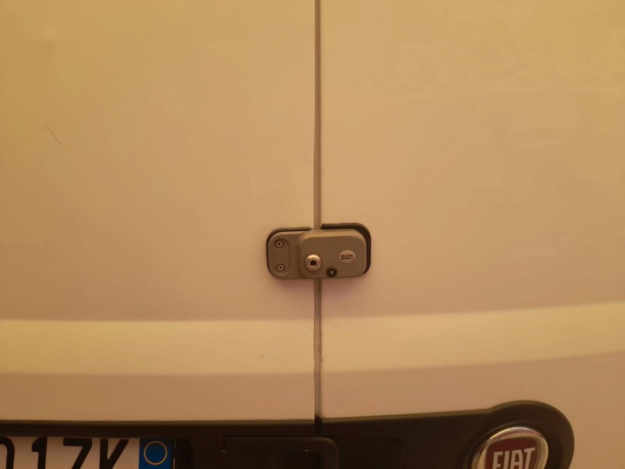 Fiat Doblo 1.4cc metano 12 mesi garanzia-2014