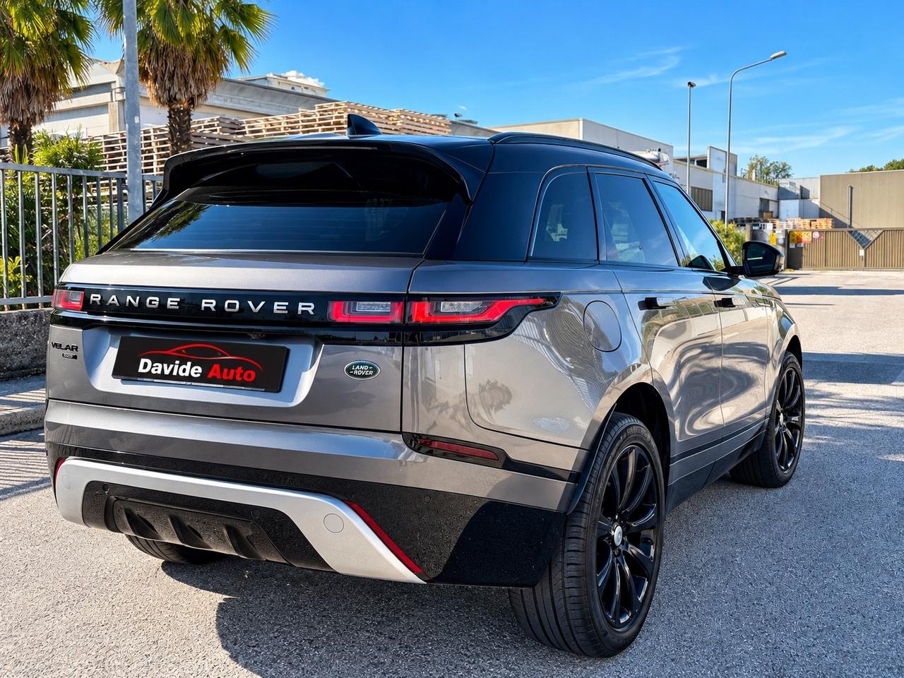 Land Rover Range Velar 2.0D I4 240 CV R-Dynamic