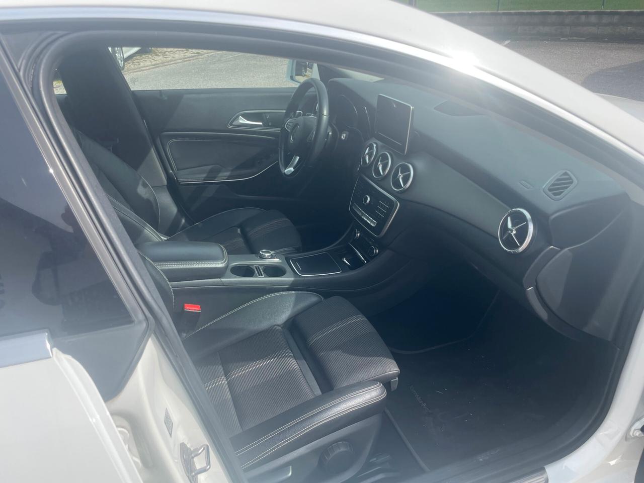 Mercedes-benz CLA 200 d S.W. Automatic Sport