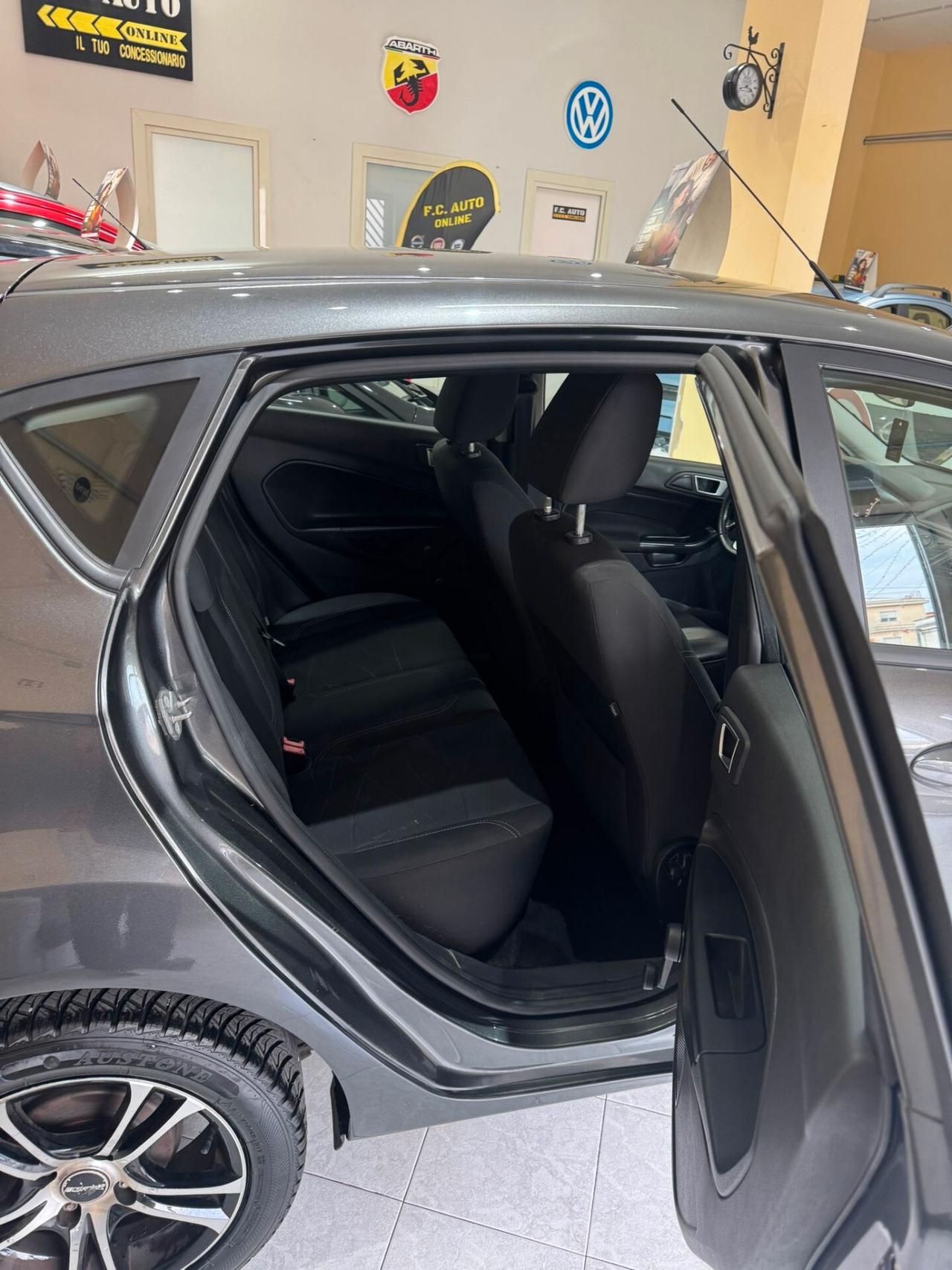 Ford Fiesta 1.4 3 porte Bz.- GPL Black & White Edition