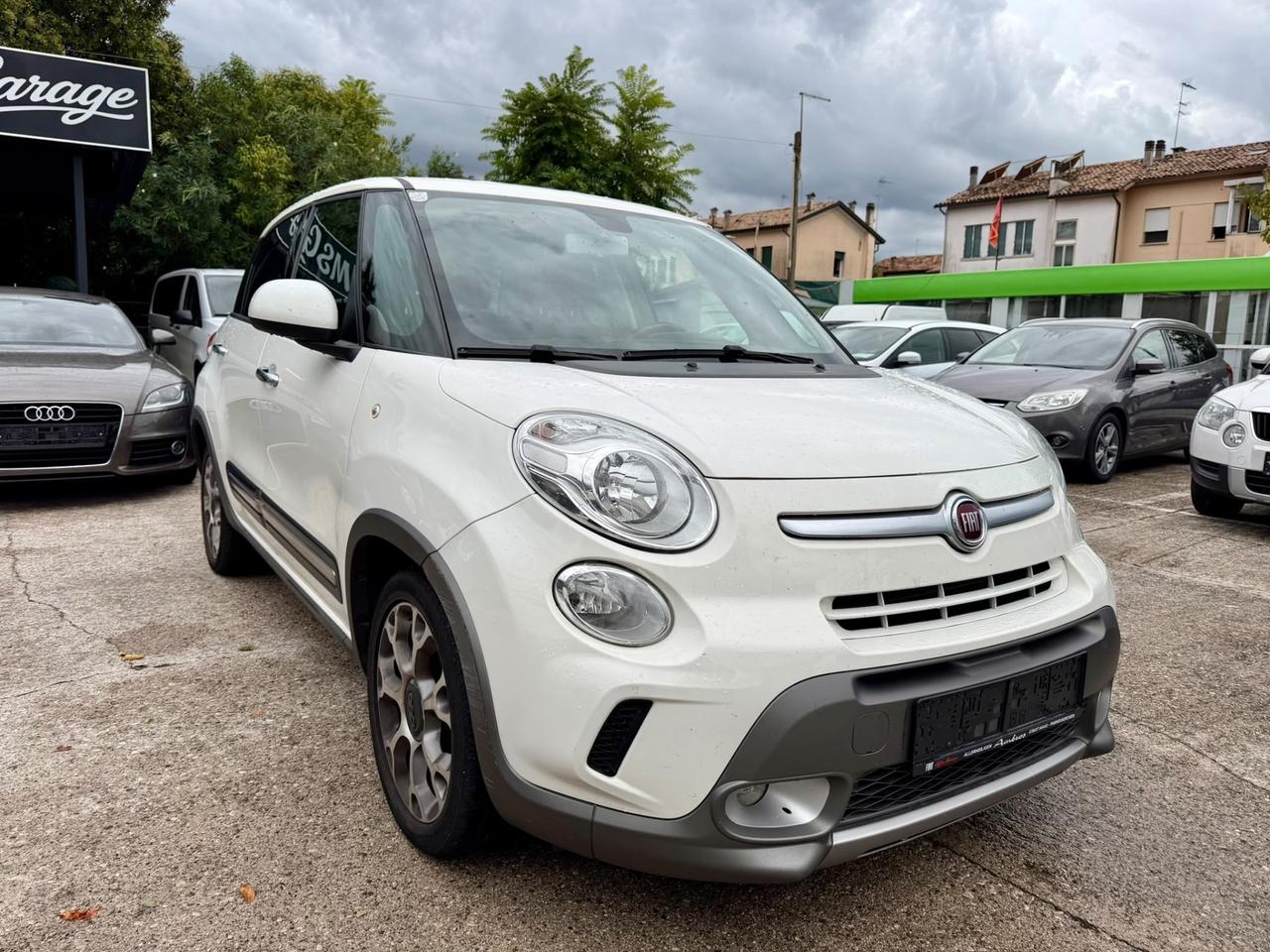Fiat 500L 1.4 95 CV Lounge Neopatentati + gancio traino