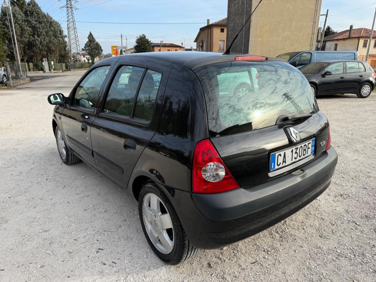 Renault Clio 1.4 16V cat 5 porte Privilège