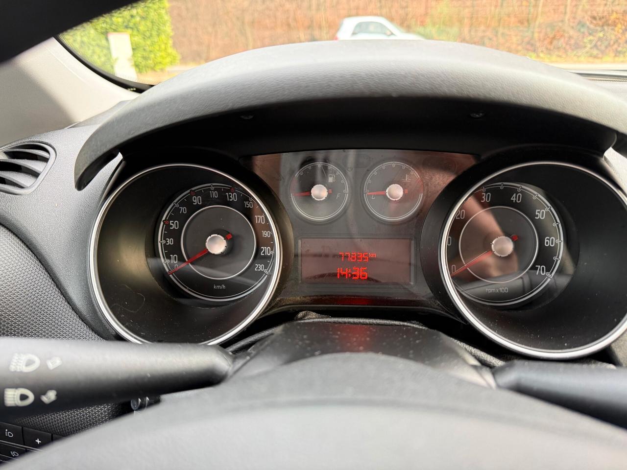 Fiat Punto 1.4 S&S 8V Dualogic 5 porte Lounge