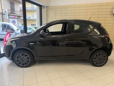 Lancia Ypsilon 1.2 69 CV 5 porte GPL Ecochic Elefantino Blu OK NEOPATENTATI