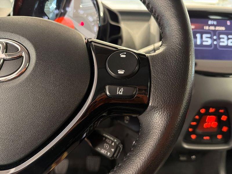 Toyota Aygo 1.0 VVT-i x-play