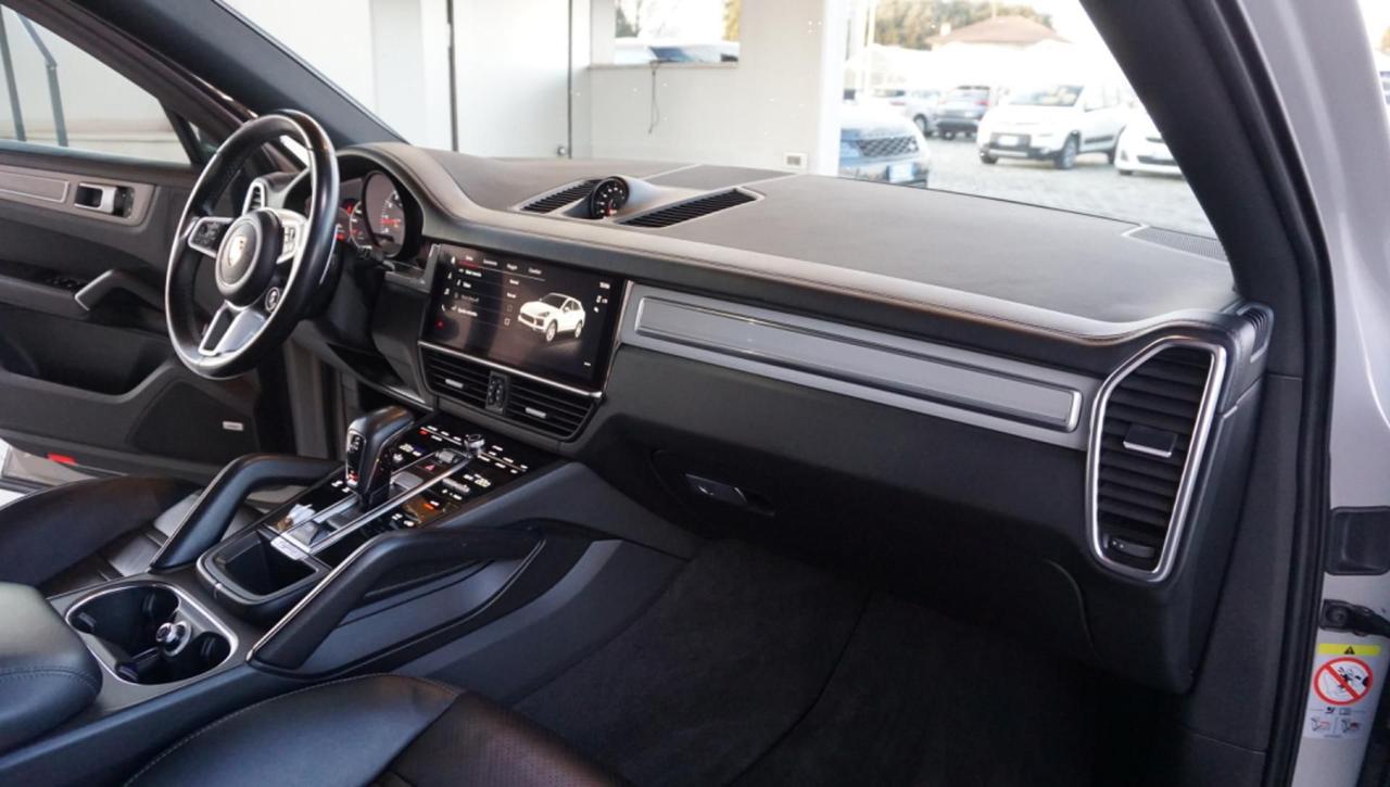 Porsche Cayenne Coupé 3.0 V6