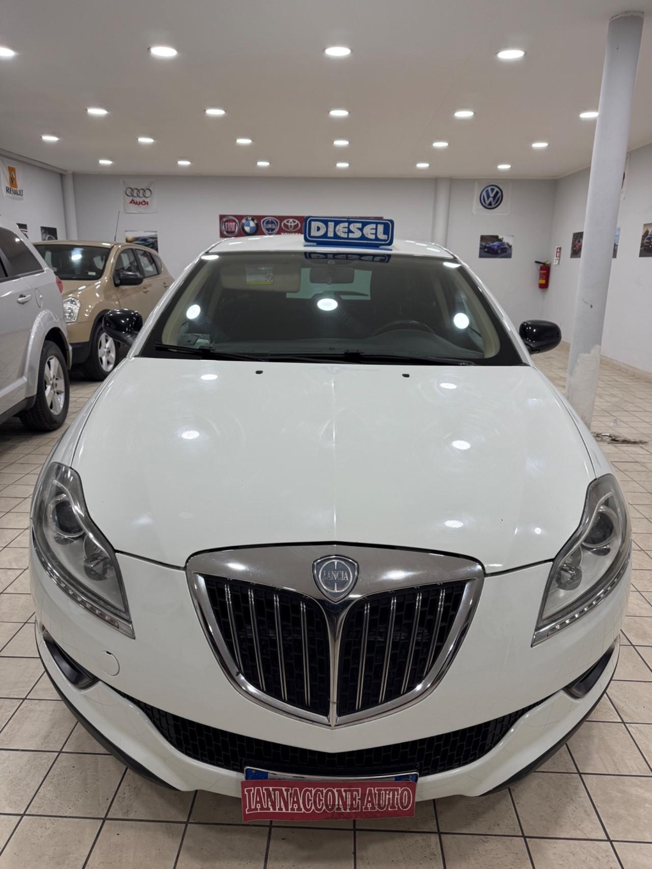 Lancia Delta 1.6 mjt platino