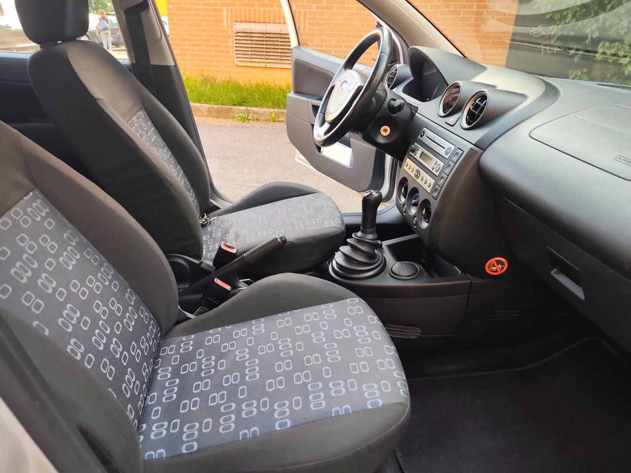 Ford Fiesta 1.2 Benz 5p 1° proprietario