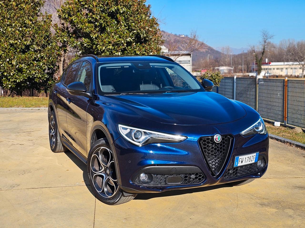 Alfa Romeo Stelvio 2.2 210 CV AT8 Q4 Executive MOTORE NUOVO