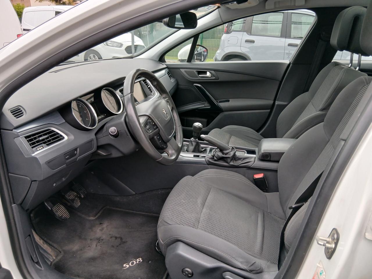 Peugeot 508 BlueHDi 150 S&S SW Allure la guidi a € 170 mese