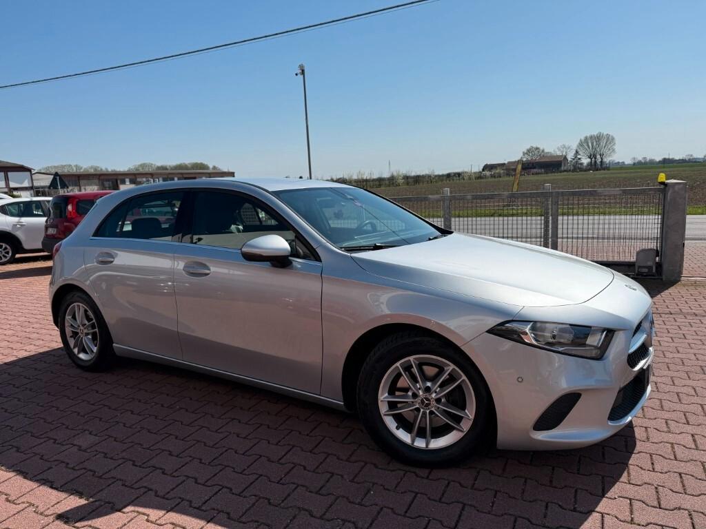 Mercedes-benz A 180 d Automatic Premium