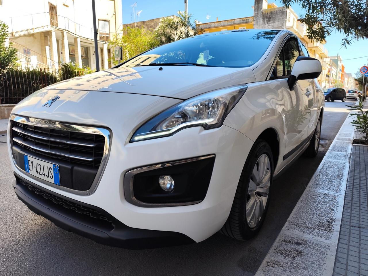 Peugeot 3008 1.6 HDi 115CV NAVI PERFETTA
