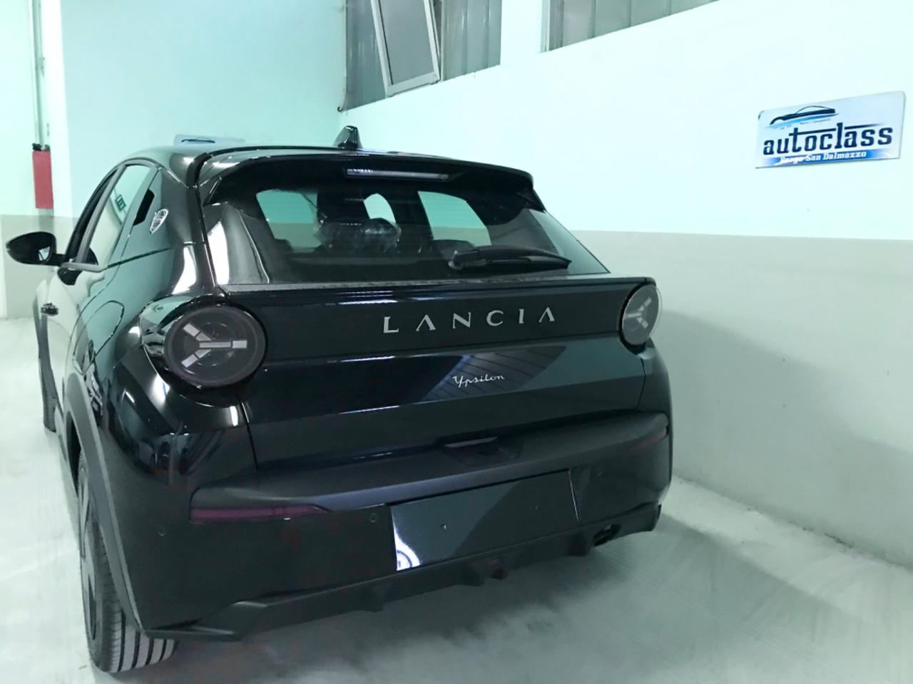 Lancia Ypsilon Turbo 100