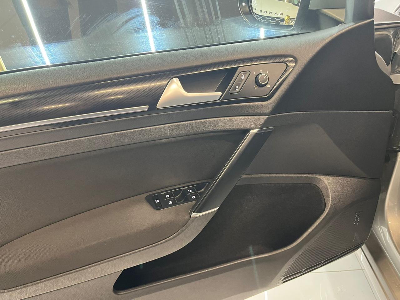 Volkswagen Golf 1.6 TDI 5p. Highline BlueMotion Technology OK NEOPATENTATI