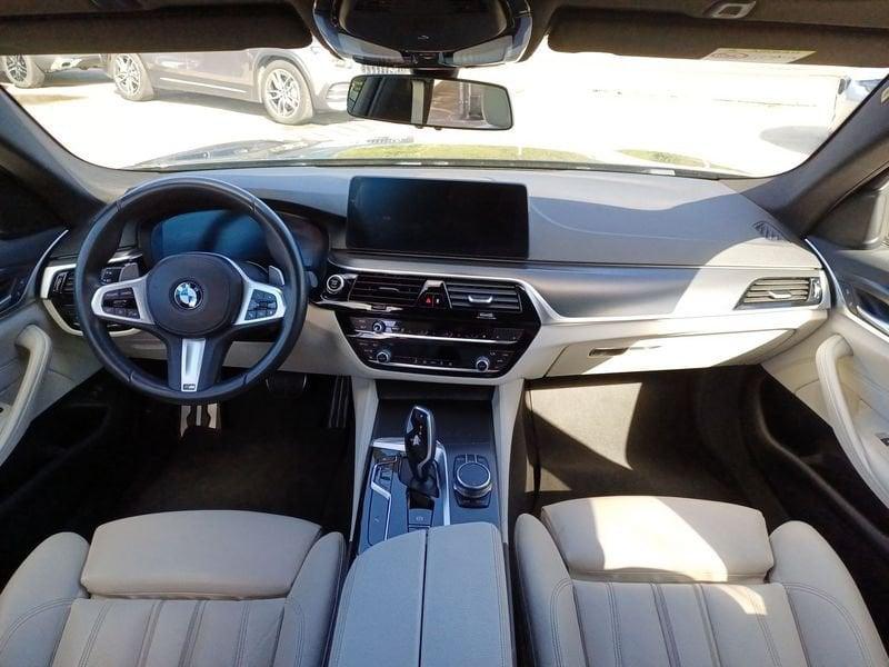 BMW Serie 5 Touring 540i Touring mhev 48V xdrive Msport auto