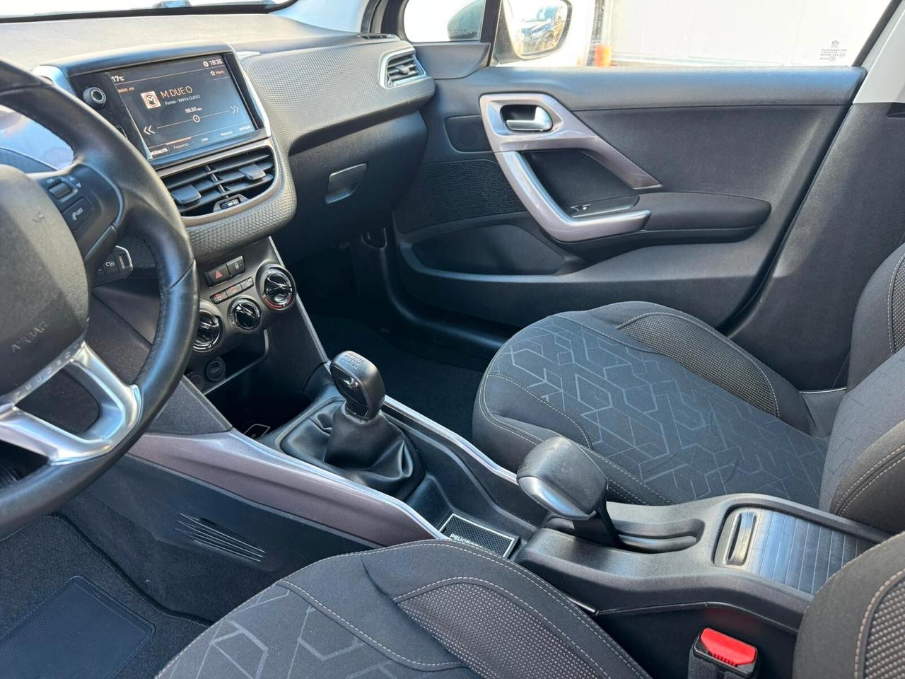 PEUGEOT 2008 1.5 BlueHDi 100CV 2019!!!