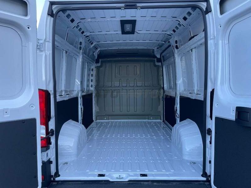 Peugeot Boxer Boxer 35 L2H2 2.2 diesel 140cv S&S