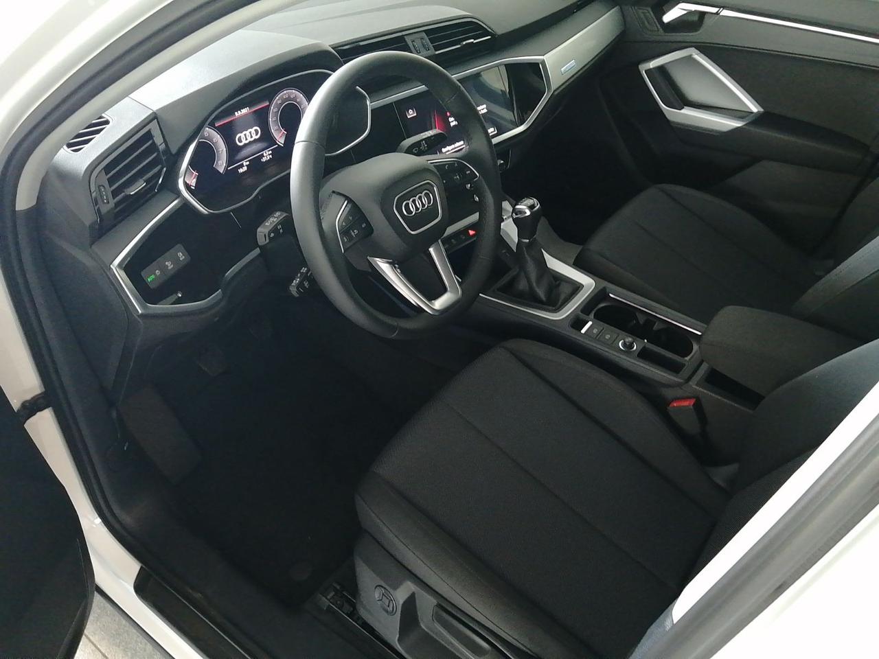 Audi Q3 sportback 35 1.5 tfsi business plus