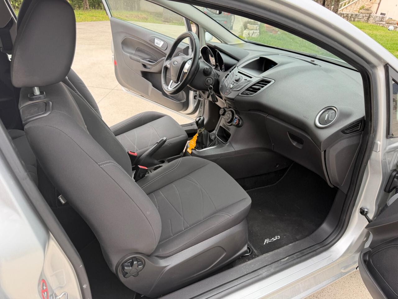 Ford Fiesta 1.5 TDCi 75CV 3 porte Titanium